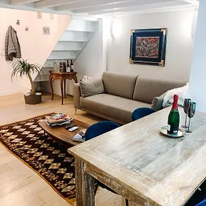 https://moscova-garibaldi-moderno-loft-di-design.it-lombardy.com